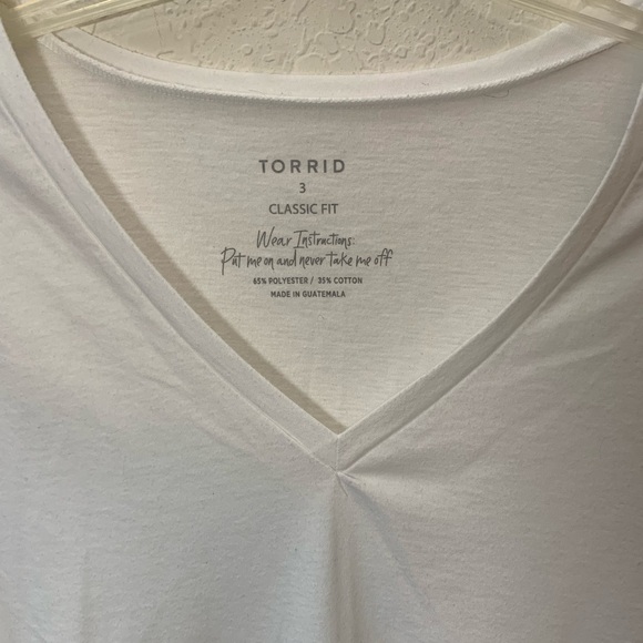 Torrid soft long-sleeved v-neck tee - Picture 3 of 4
